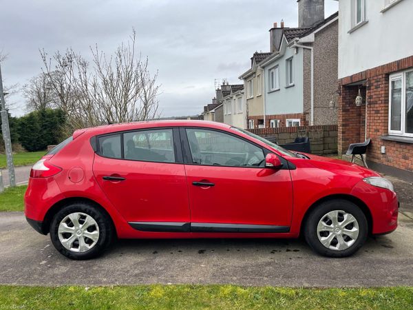 Renault Megane Hatchback, Diesel, 2012, Red
