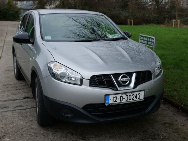 Nissan Qashqai Estate/Jeep, Diesel, 2012, Silver