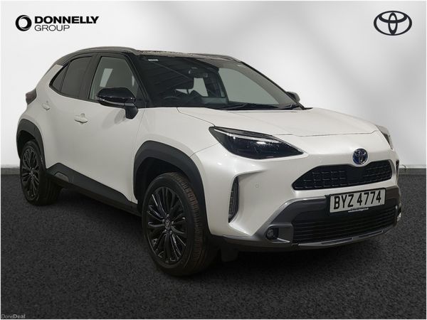 Toyota Yaris Cross Estate, Petrol Hybrid, 2022, White