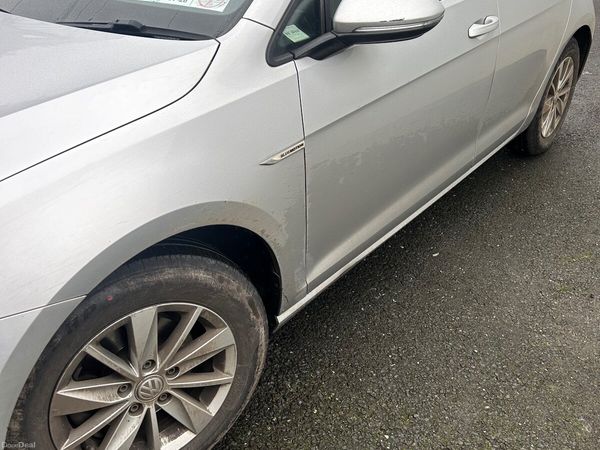 Volkswagen Golf Estate, Diesel, 2015, Silver