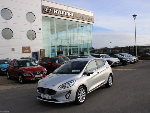 Ford Fiesta Hatchback, Petrol, 2021, Grey