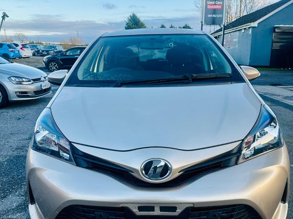 Toyota Vitz Hatchback, Petrol, 2014, Brown