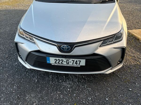 Toyota Corolla Saloon, Petrol Hybrid, 2022, Grey