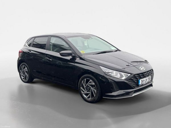 Hyundai i20 Hatchback, Petrol, 2024, Black