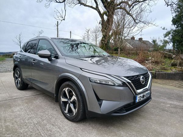 Nissan Qashqai Hatchback, Petrol, 2022, Grey