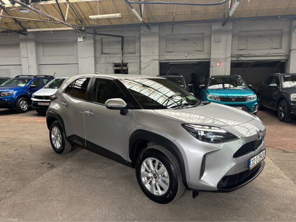 Toyota Yaris Cross Hatchback, Petrol Hybrid, 2021, Silver