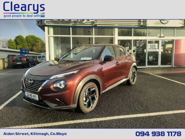 Nissan Juke MPV, Petrol, 2023, Red