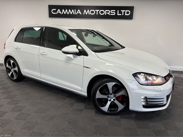Volkswagen Golf Hatchback, Petrol, 2014, White