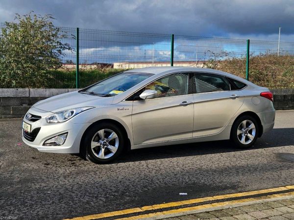 Hyundai i40 Saloon, Diesel, 2013, Silver