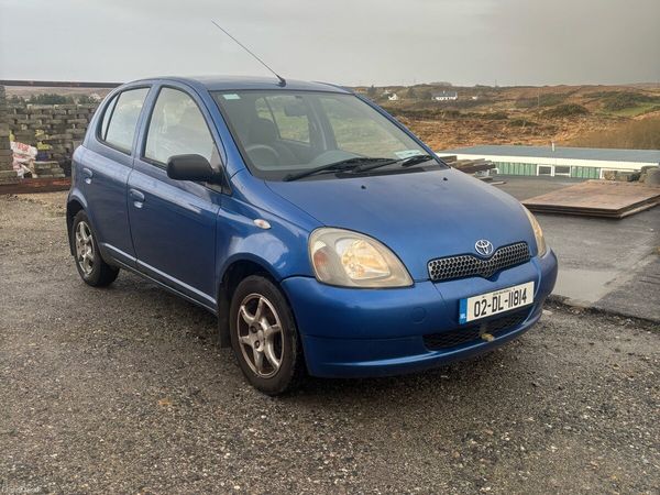 Toyota Yaris Hatchback, Petrol, 2002, Blue