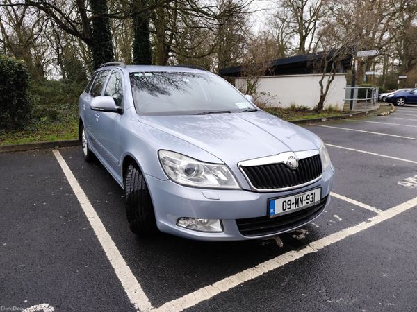 Skoda Octavia Estate, Diesel, 2009, Blue