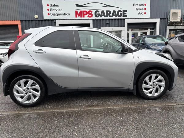 Toyota Aygo Hatchback, Petrol, 2022, Grey