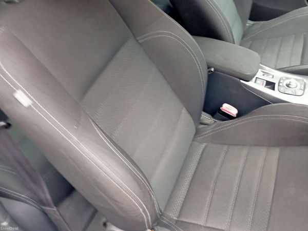 Renault Laguna Coupe, Diesel, 2011, White