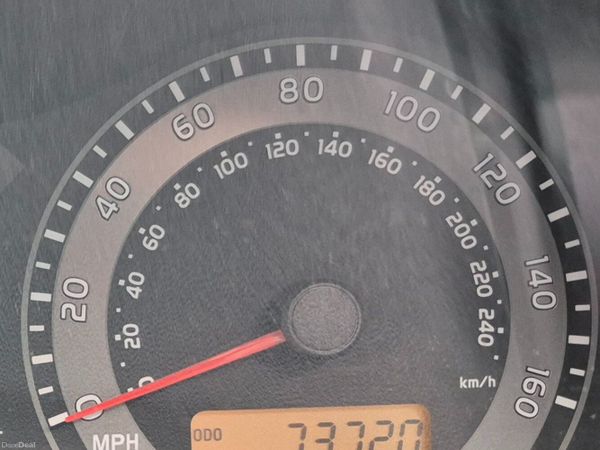 Toyota Auris Hatchback, Petrol, 2012, Grey