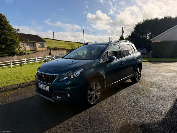 Peugeot 2008 Hatchback, Petrol, 2017, Green