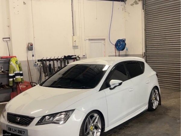 SEAT Leon Hatchback, Diesel, 2013, White