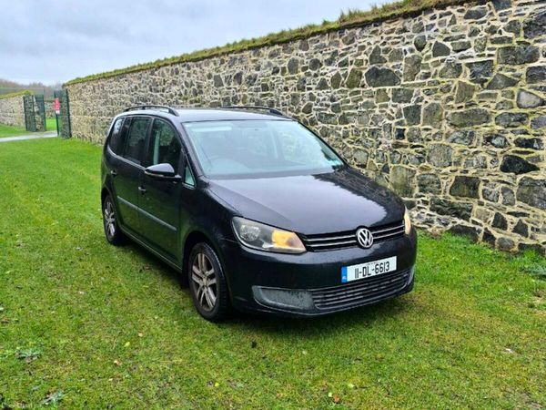 Volkswagen Touran MPV, Diesel, 2011, Black