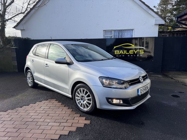 Volkswagen Polo Hatchback, Petrol, 2012, Silver