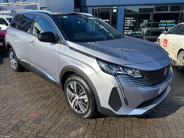 Peugeot 5008 MPV, Diesel, 2025, Grey