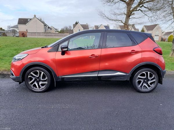 Renault Captur Hatchback, Diesel, 2016, Red