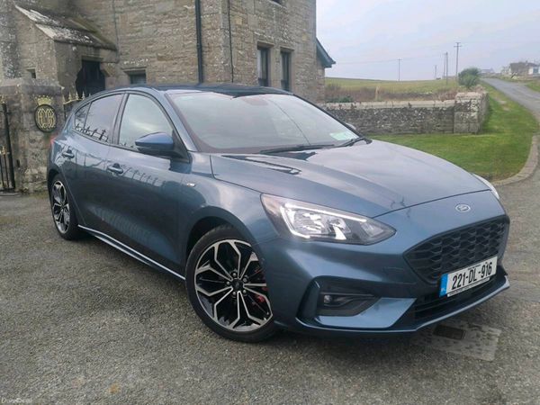 Ford Focus Hatchback, Diesel, 2022, Blue