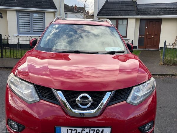 Nissan X-Trail SUV, Diesel, 2017, Red