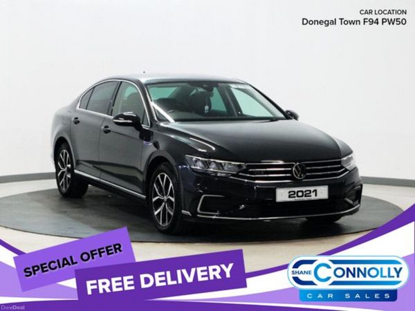 Volkswagen Passat Saloon, Petrol Hybrid, 2021, Grey
