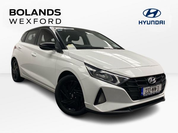 Hyundai i20 Hatchback, Petrol, 2023, White