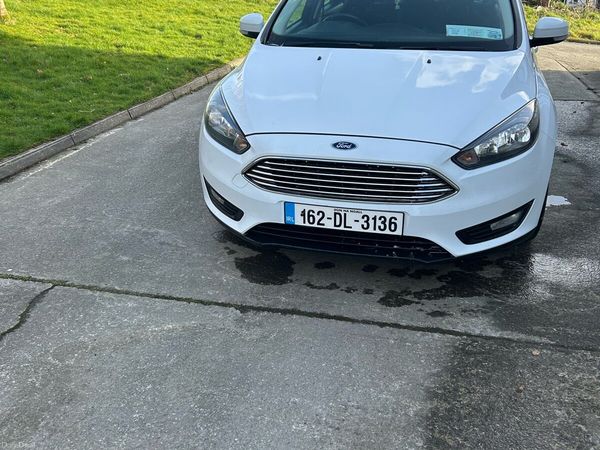 Ford Focus Hatchback, Petrol, 2016, White