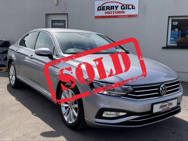 Volkswagen Passat Saloon, Diesel, 2022, Grey