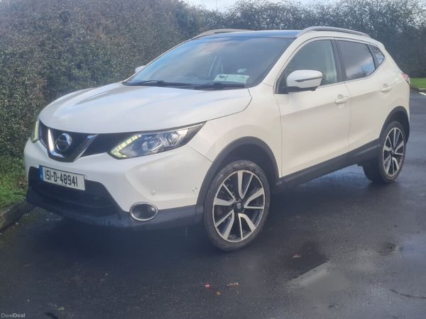 Nissan Qashqai Hatchback, Diesel, 2015, White
