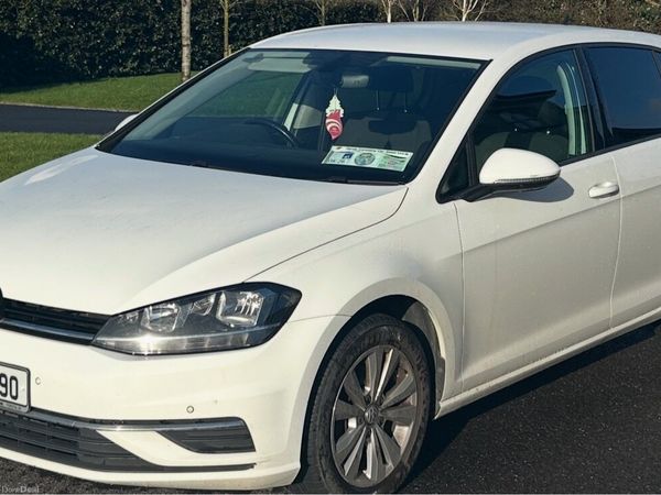 Volkswagen Golf Hatchback, Diesel, 2017, White