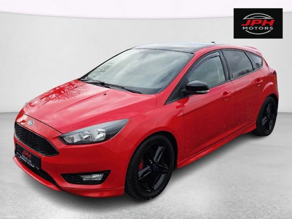 Ford Focus Hatchback, Diesel, 2016, Red