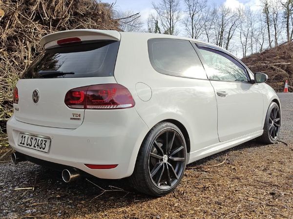 Volkswagen Golf Hatchback, Diesel, 2011, White