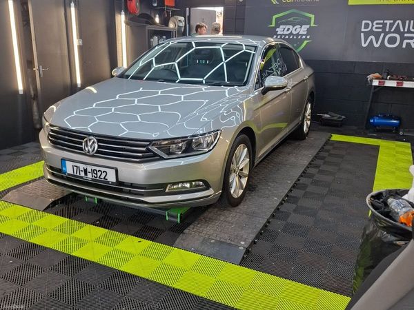 Volkswagen Passat Saloon, Diesel, 2017, Grey