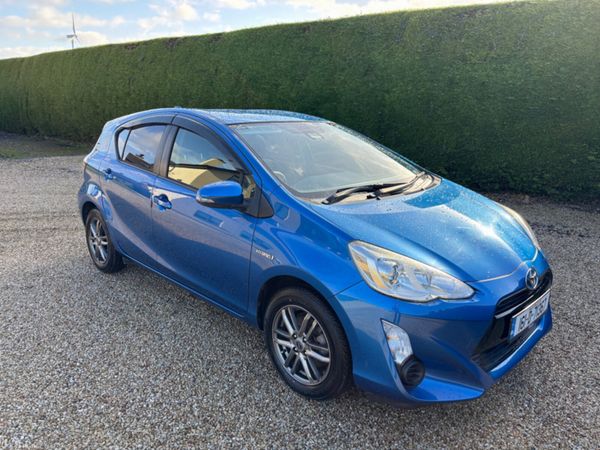 Toyota Aqua Hatchback, Petrol Hybrid, 2016, Blue