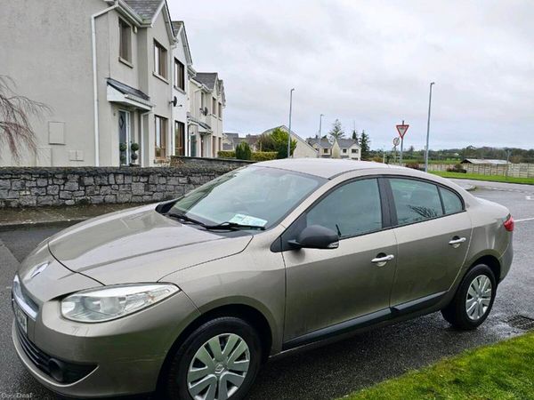 Renault Fluence Saloon, Diesel, 2012, Gold