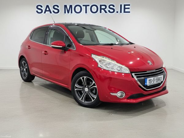 Peugeot 208 Hatchback, Petrol, 2015, Red
