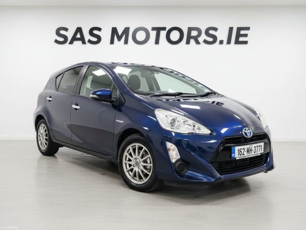 Toyota Aqua Hatchback, Petrol Hybrid, 2016, Navy