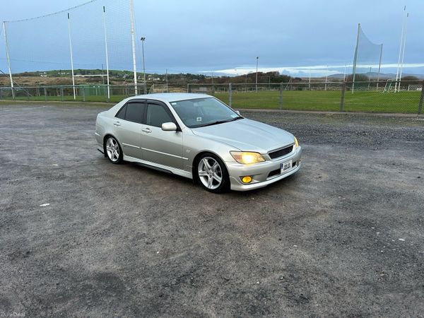 Lexus IS Saloon, Petrol, 2002, Silver