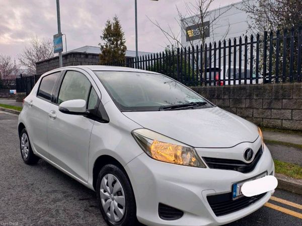 Toyota Vitz Hatchback, Petrol, 2013, White