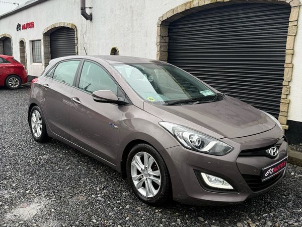 Hyundai i30 Hatchback, Diesel, 2013, Bronze