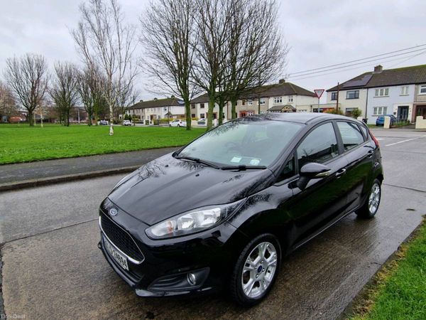 Ford Fiesta Hatchback, Petrol, 2017, Black