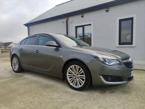 Vauxhall Insignia Hatchback, Diesel, 2017, Grey