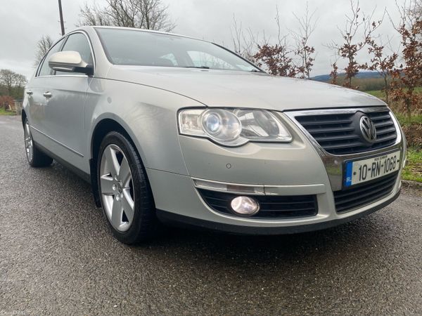 Volkswagen Passat Saloon, Diesel, 2010, Silver