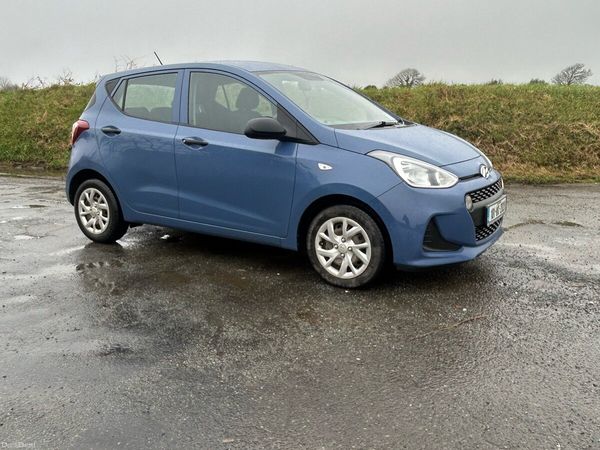 Hyundai i10 Hatchback, Petrol, 2018, Blue