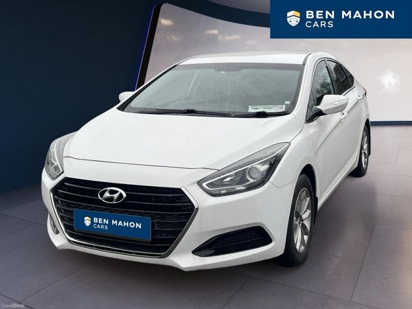 Hyundai i40 Saloon, Diesel, 2015, White