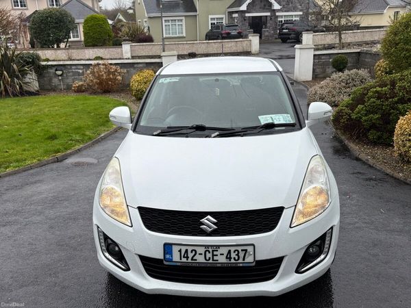 Suzuki Swift Hatchback, Petrol, 2014, White