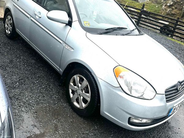 Hyundai Accent Saloon, Petrol, 2008, Silver