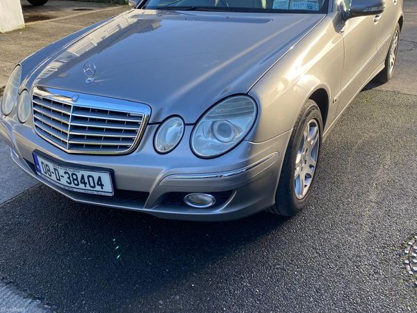 Mercedes-Benz E-Class Saloon, Petrol, 2008, Silver